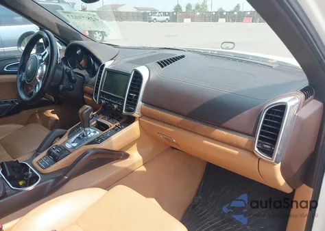 2011 Porsche Cayenne Turbo z USA, uszkodzony, nr VIN WP1AC2A28BLA83894